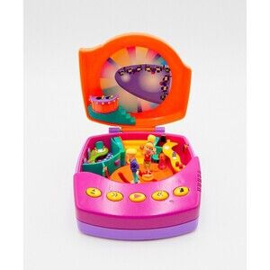 Polly Pocket CD Player With 2 Figures Bluebird Toys 1998 *No Sound Has Marks*